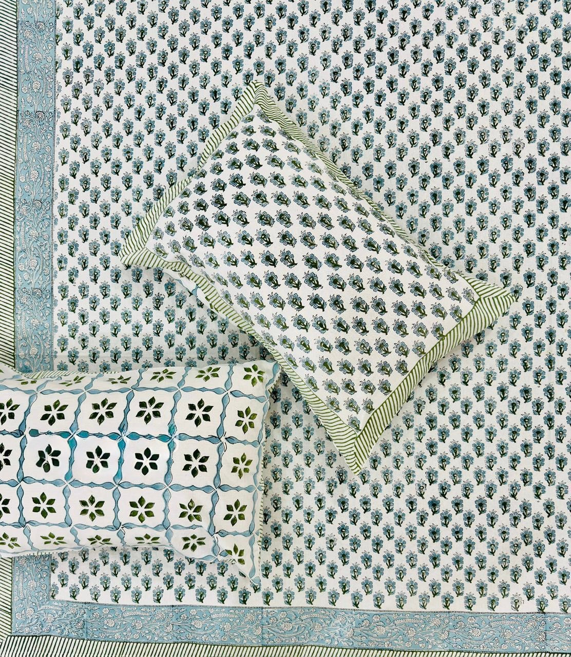 Pure cotton handblock printed king size bedsheet with 2 pillow covers (100x108 inches)