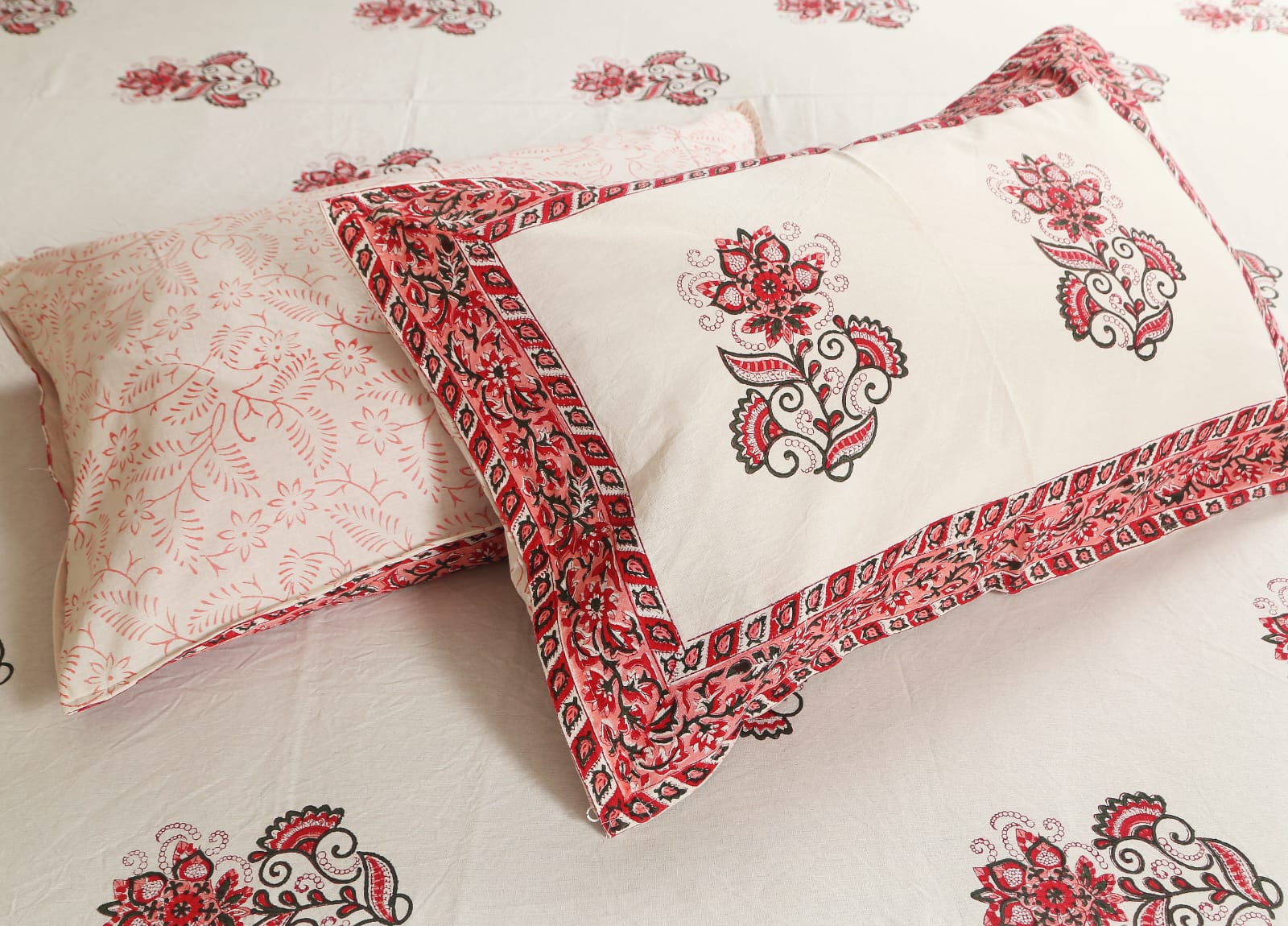 Premium pure cotton hand block printed queen size bedsheets with two pillow covers (90x108 inches)