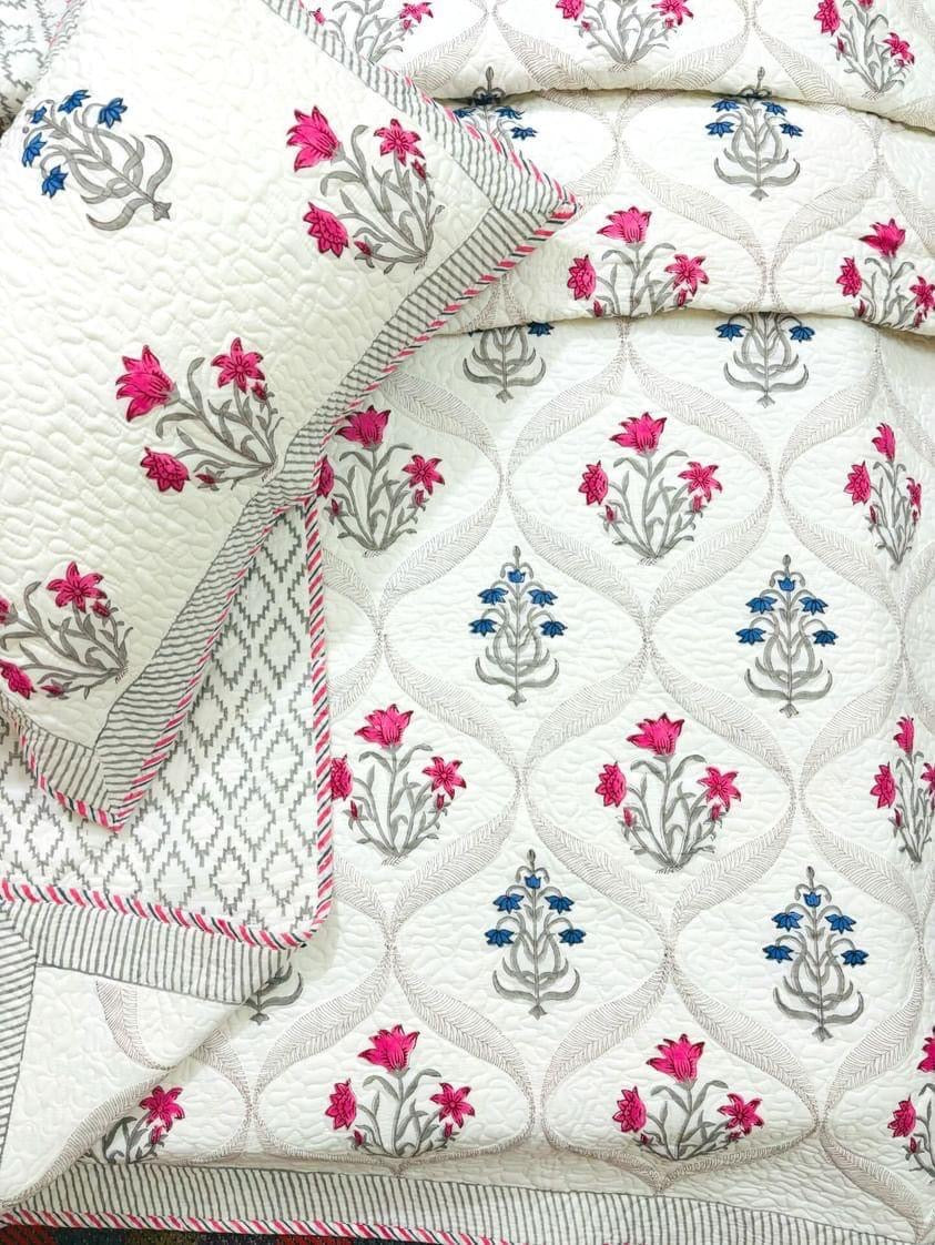 Pure mulmul cotton paani jaal quilted bedcovers with 2 quilted pillow covers for king size beds (90x108 inches)