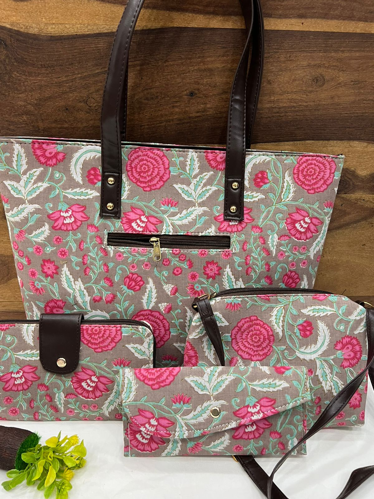 4 Piece printed fabric handbag combos