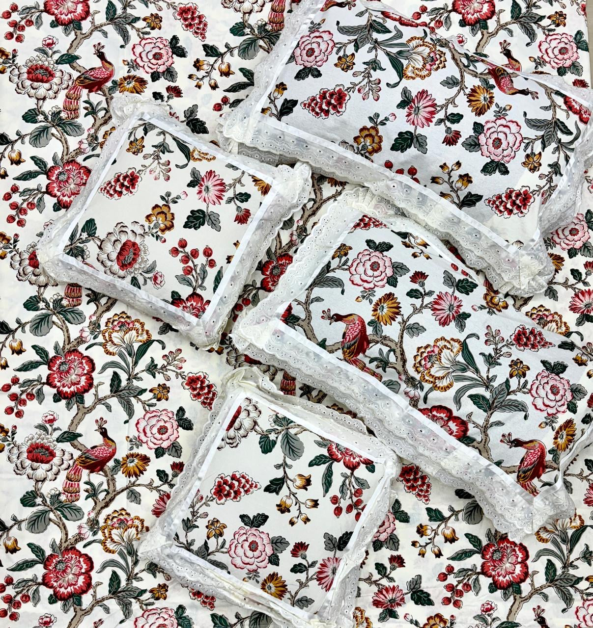 Pure cotton 5 piece bedding sets with 2 laced pillow covers and 2 laced cushion cover (108x108 inches)
