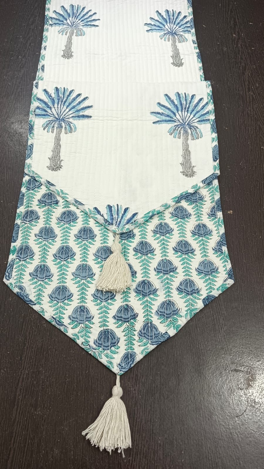 Pure cotton quilted table runners for 4 and 6 seater dining tables (13x72 inches) offer