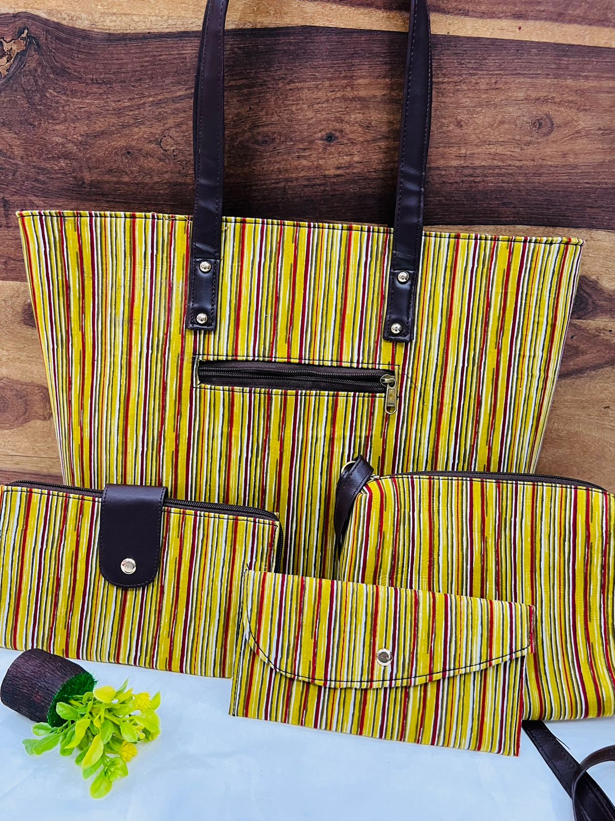 4 Piece printed fabric handbag combos