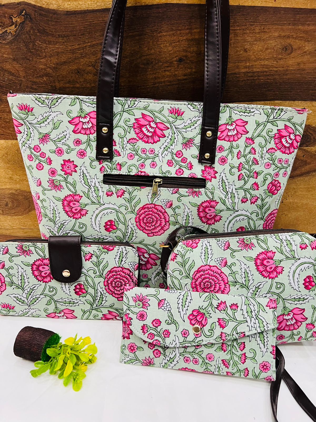 4 Piece printed fabric handbag combos