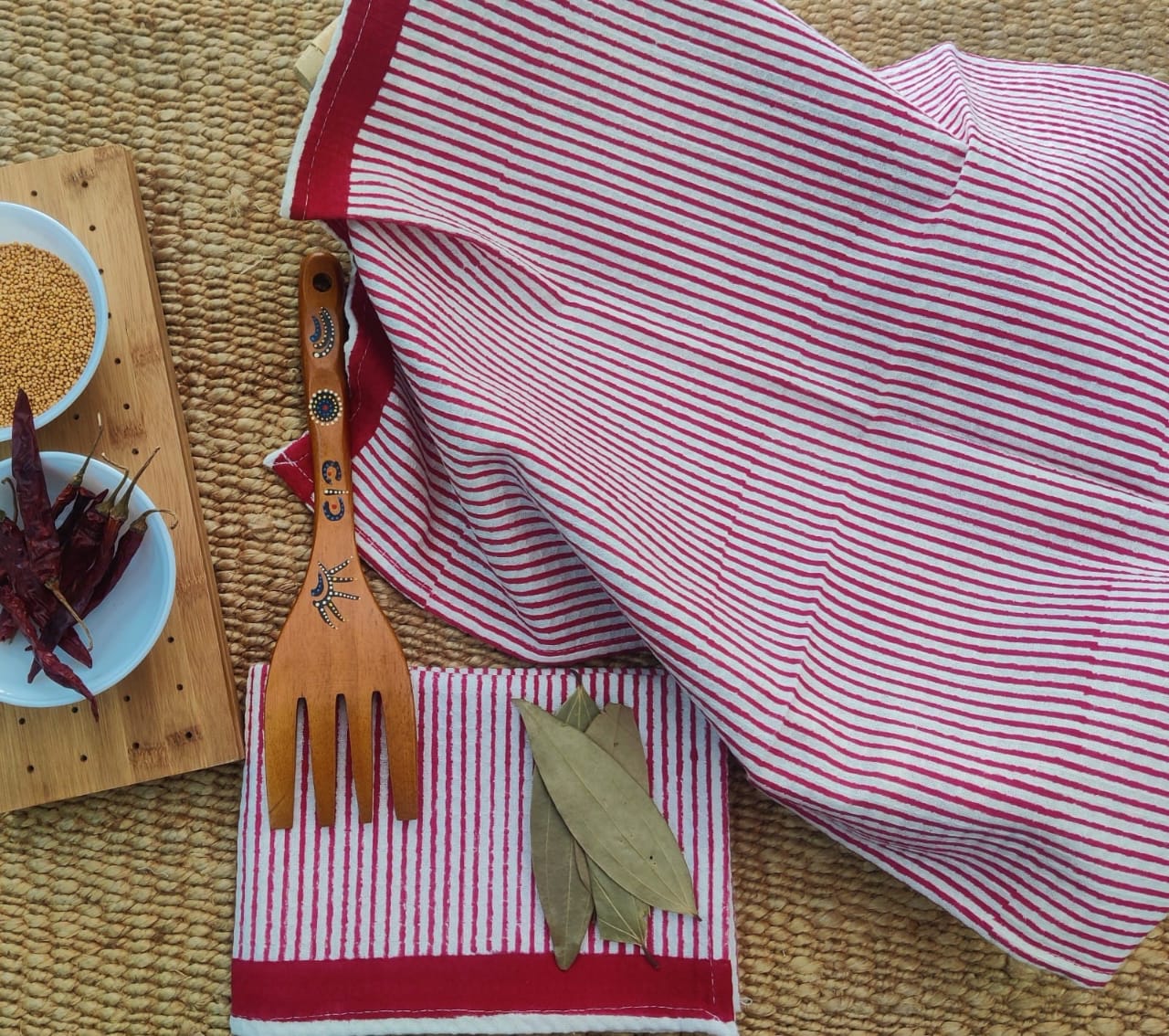 Super absorbent waffled cotton kitchen hand towels (18x24 inches set of 3)