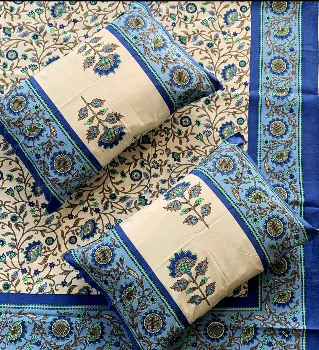 Pure cotton queen size bedsheet with two pillow covers (90x108 inches)