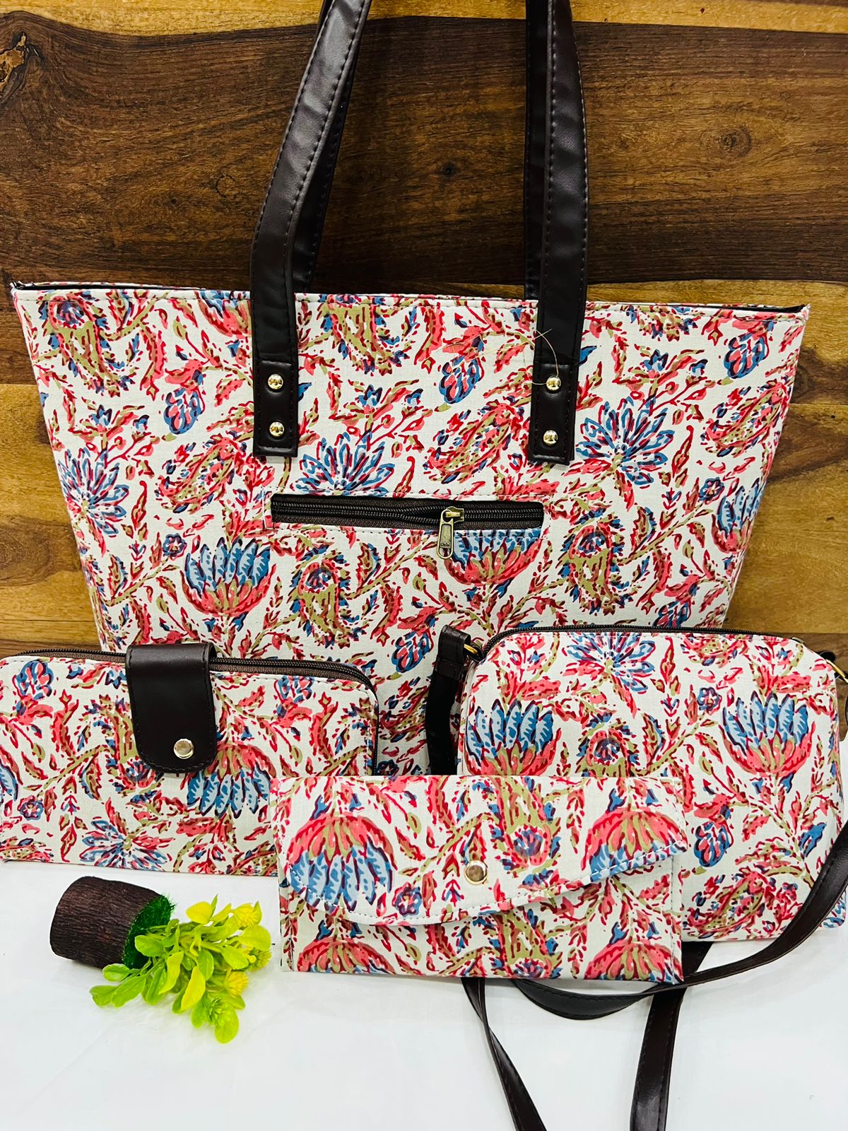 4 Piece printed fabric handbag combos