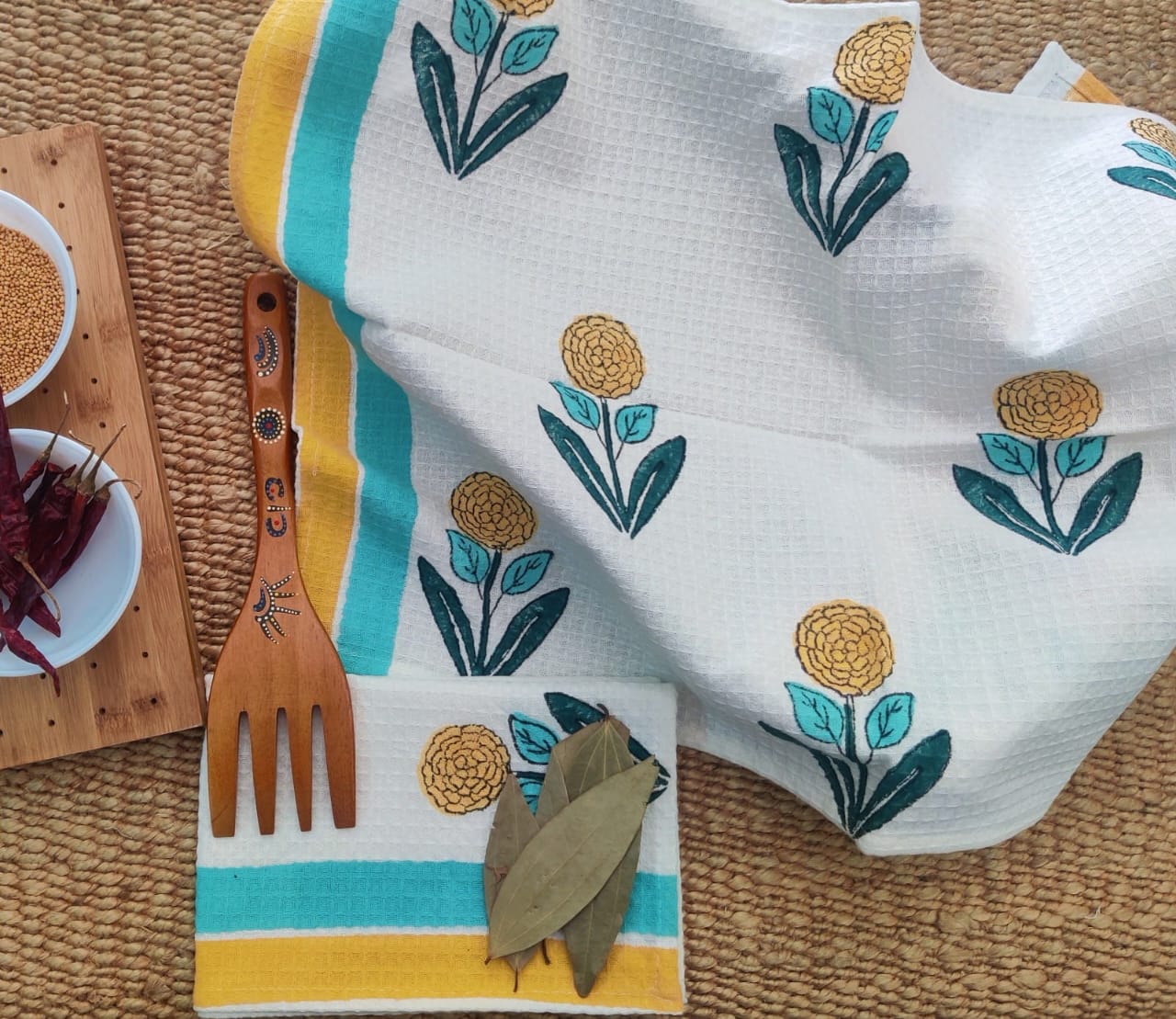 Super absorbent waffled cotton kitchen hand towels (18x24 inches set of 3)