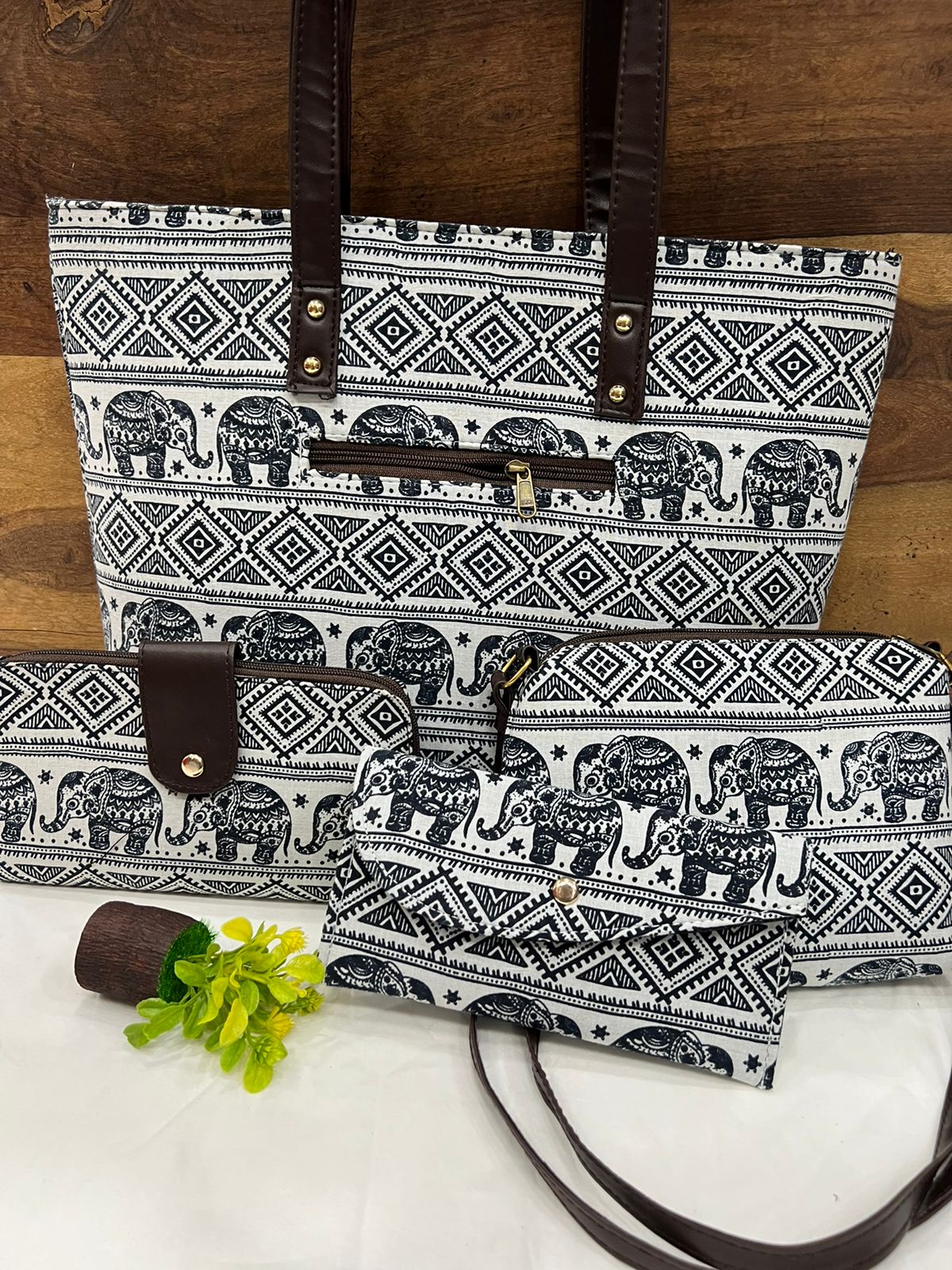 4 Piece printed fabric handbag combos