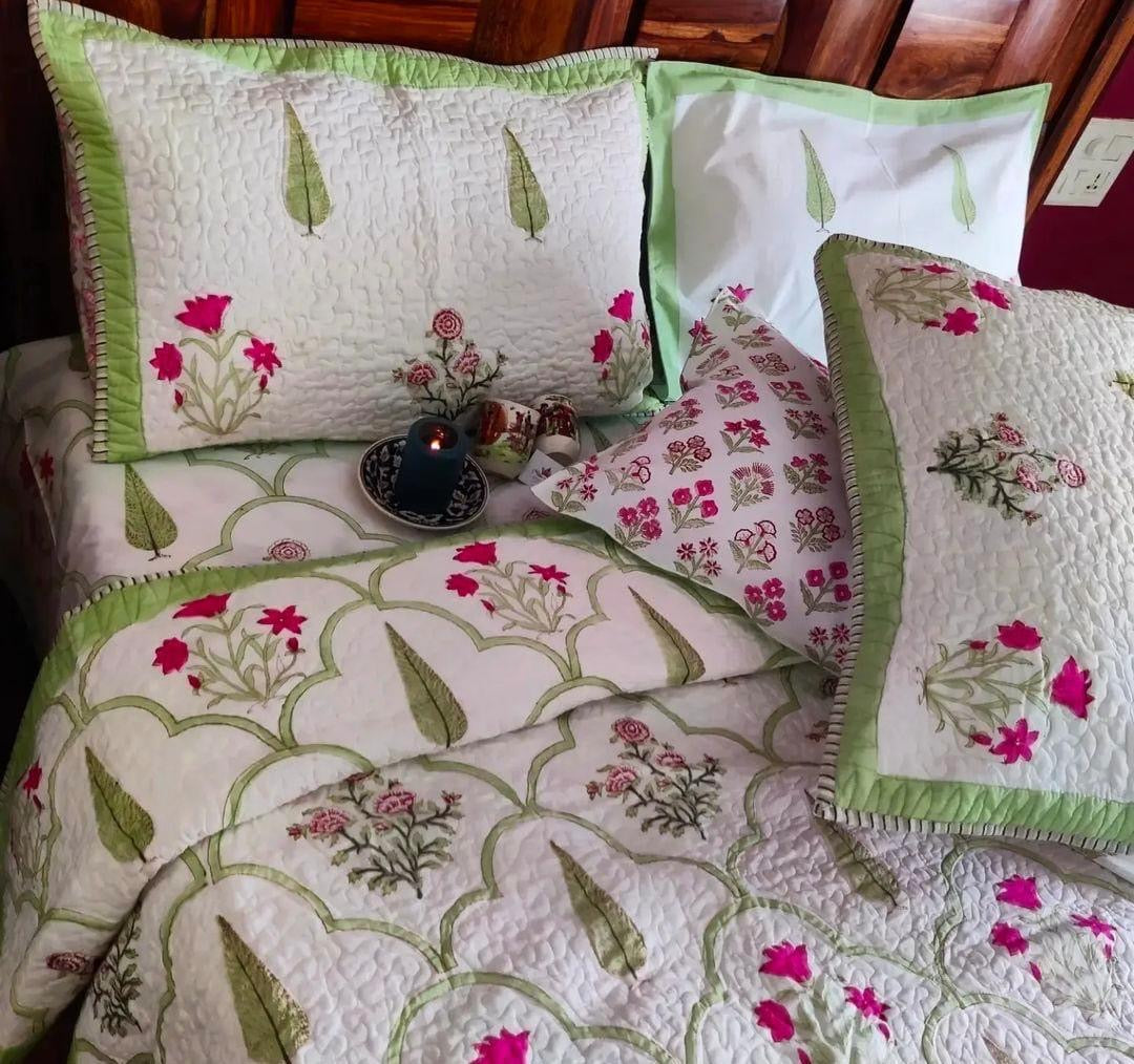 Pure mulmul cotton paani jaal quilted bedcovers with 2 quilted pillow covers for king size beds (90x108 inches)