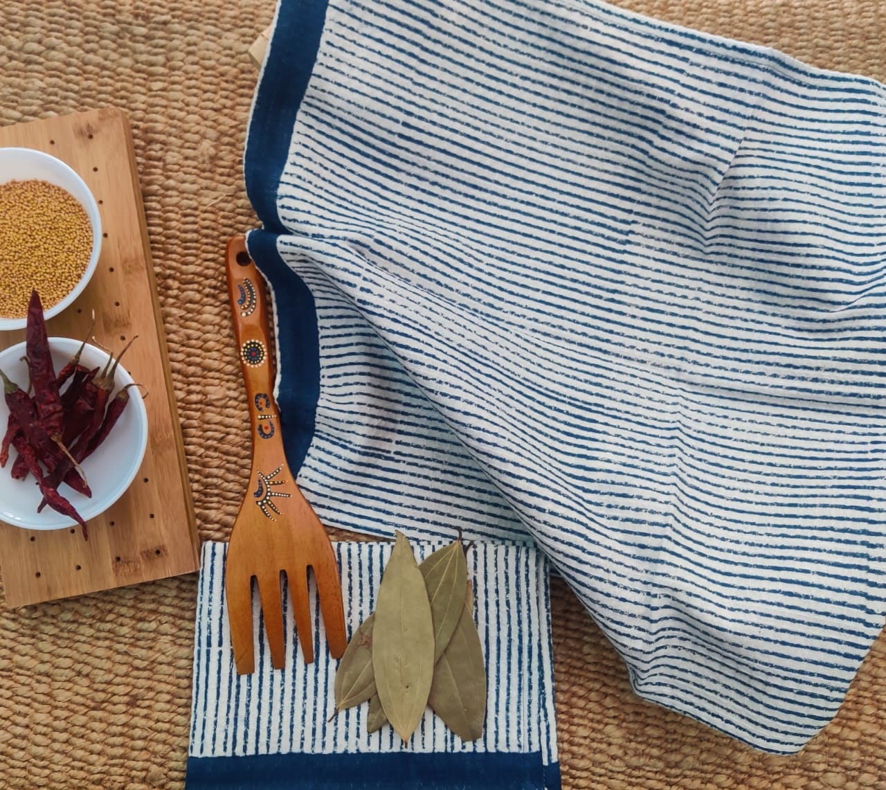 Super absorbent waffled cotton kitchen hand towels (18x24 inches set of 3)