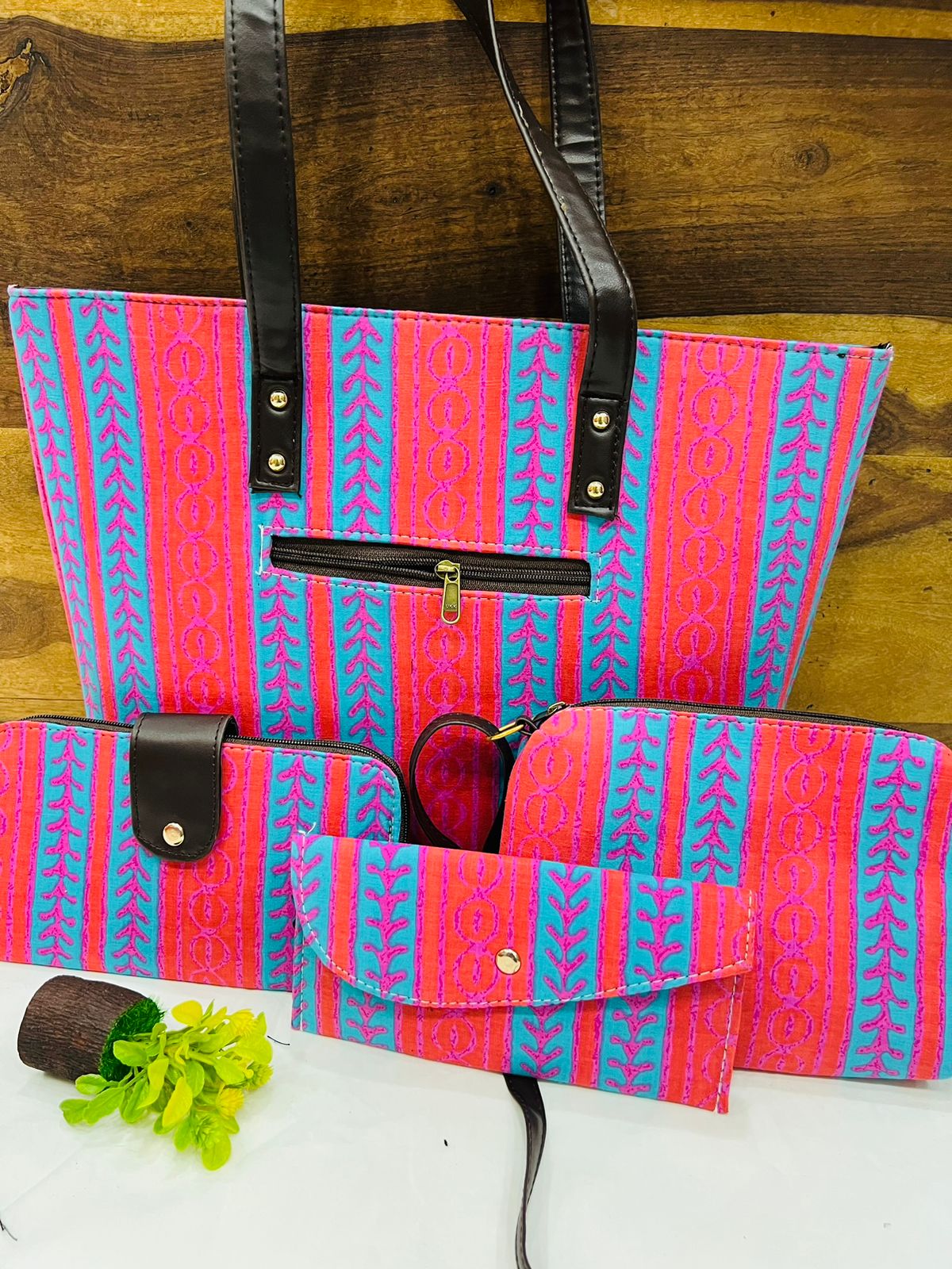 4 Piece printed fabric handbag combos
