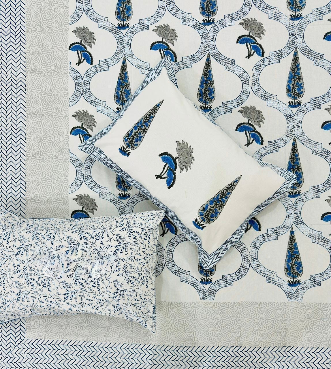 Pure cotton handblock printed king size bedsheet with 2 pillow covers (100x108 inches)