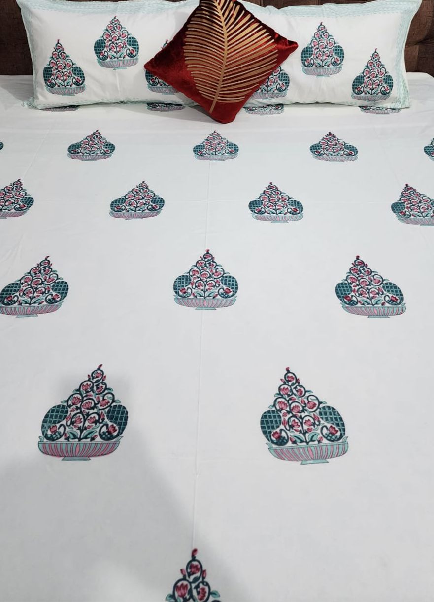 Wooden Handblock printed king size bedsheet with two flapped pillow covers (100x108 inches)