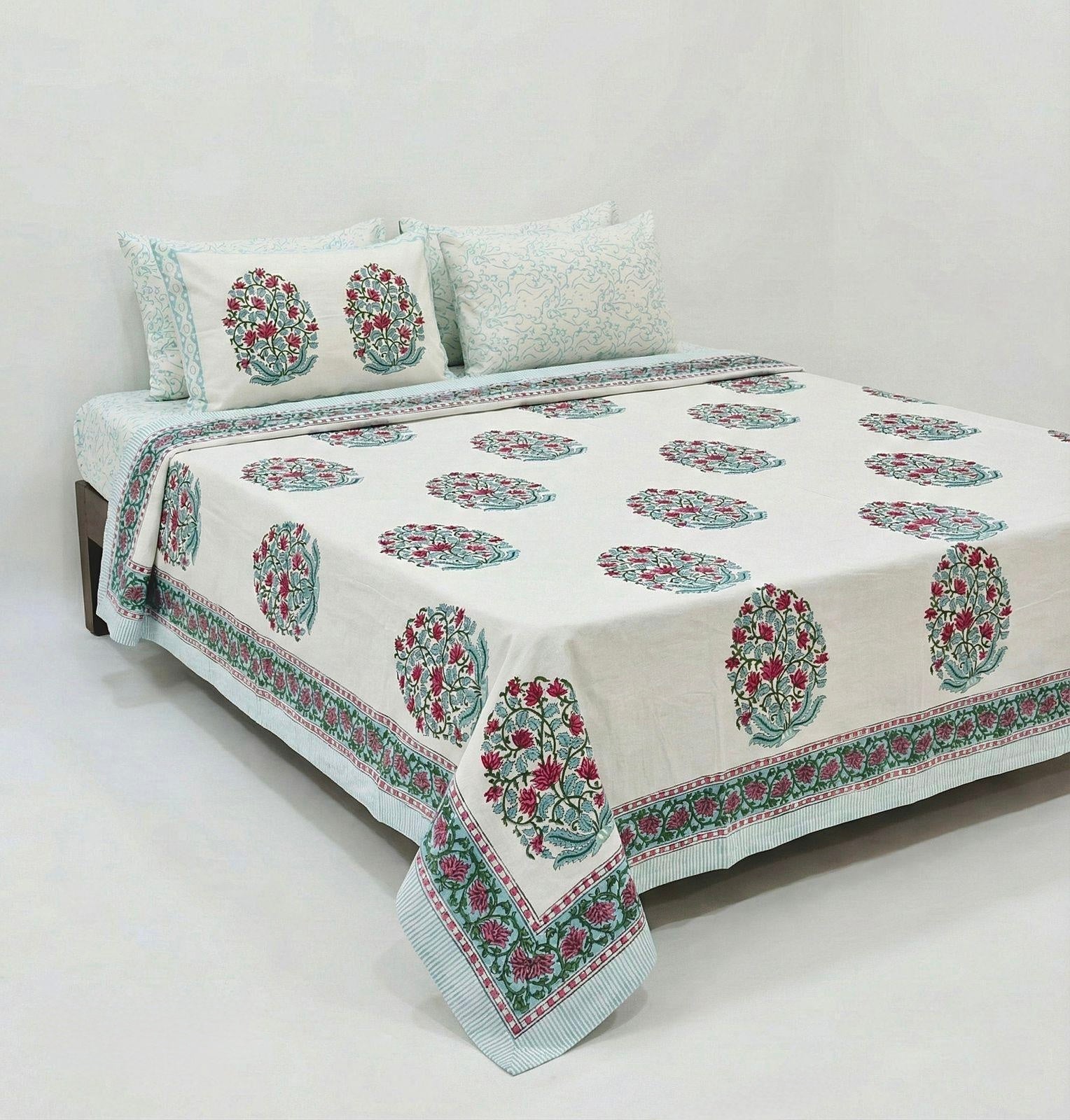 Pure cotton hand-block printed super king size double bedsheets with 2 pillow covers (108x108 inches)