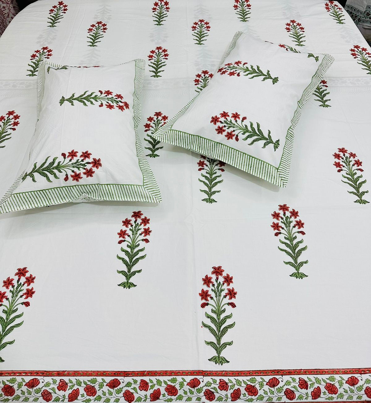 Wooden Handblock printed king size bedsheet with two flapped pillow covers (100x108 inches)