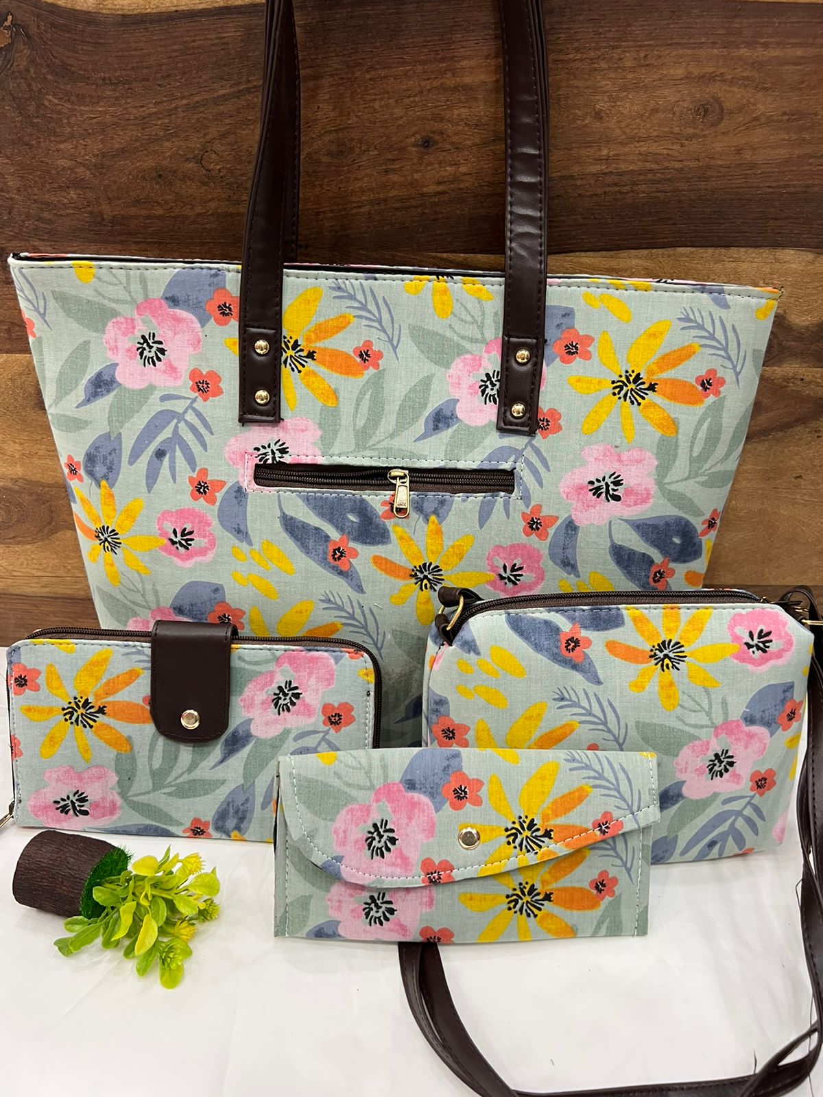4 Piece printed fabric handbag combos