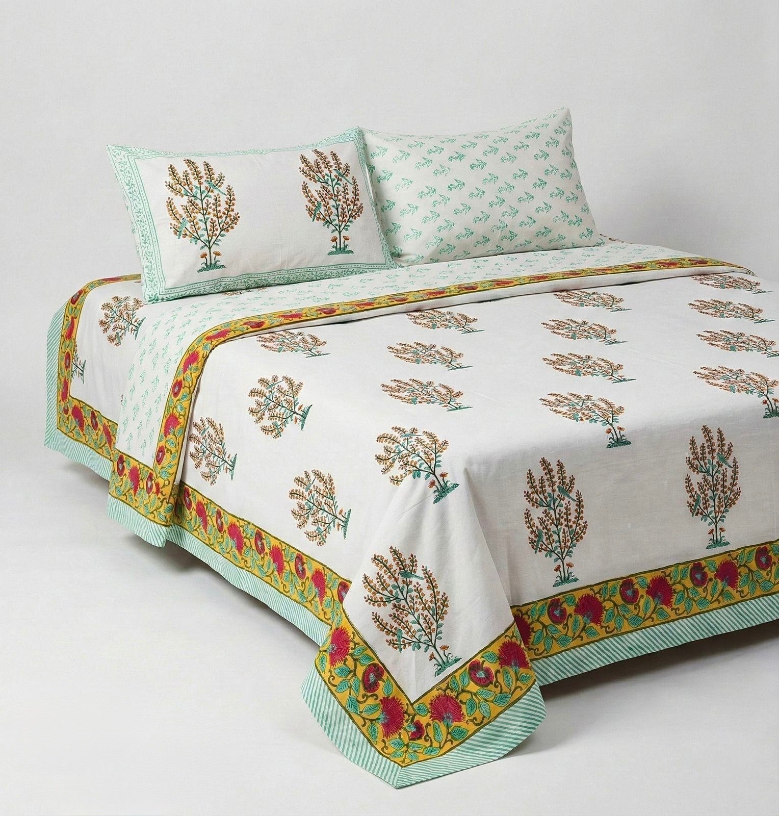 Pure cotton hand-block printed super king size double bedsheets with 2 pillow covers (108x108 inches)