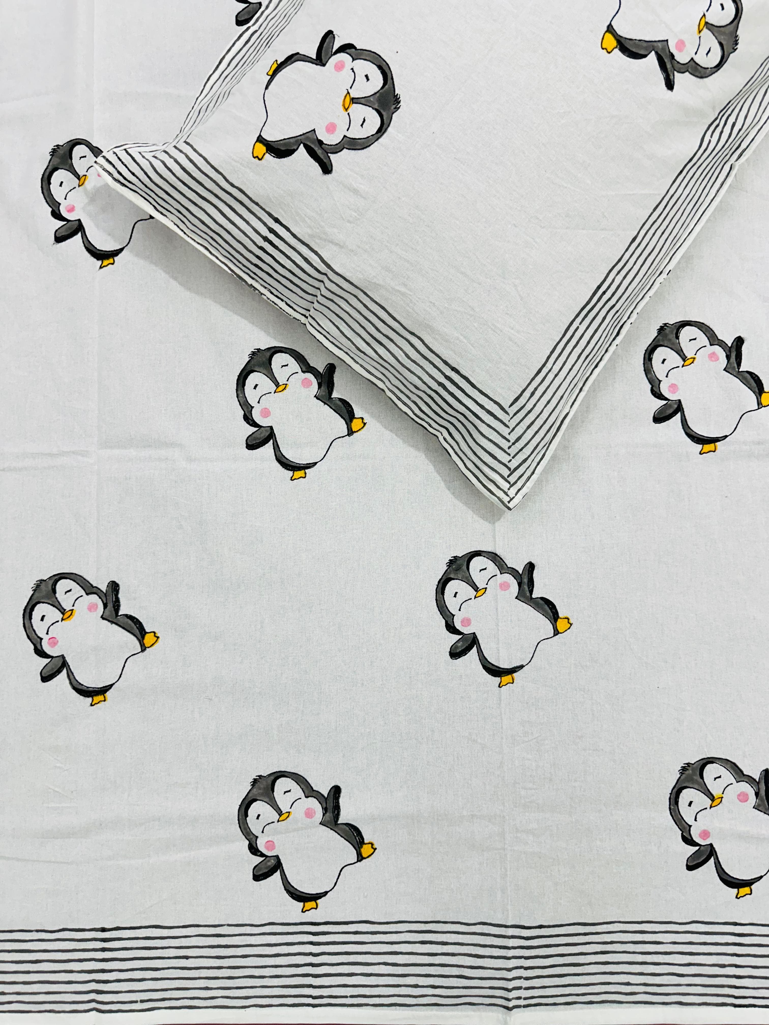 Pure cotton single bedsheets for kids (60x90 inches)
