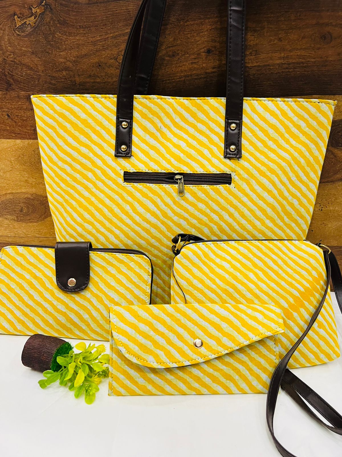 4 Piece printed fabric handbag combos