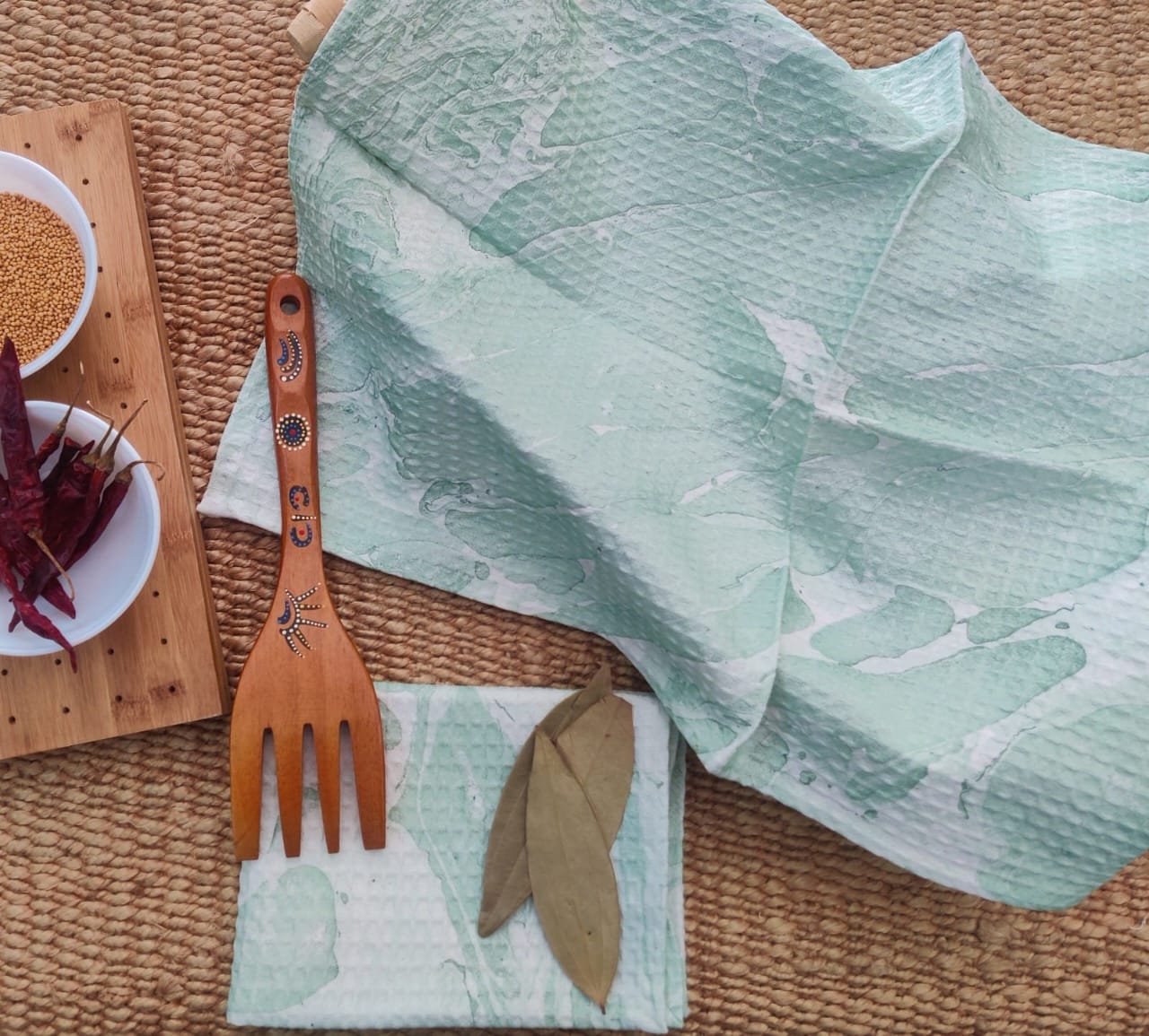 Super absorbent waffled cotton kitchen hand towels (18x24 inches set of 3)