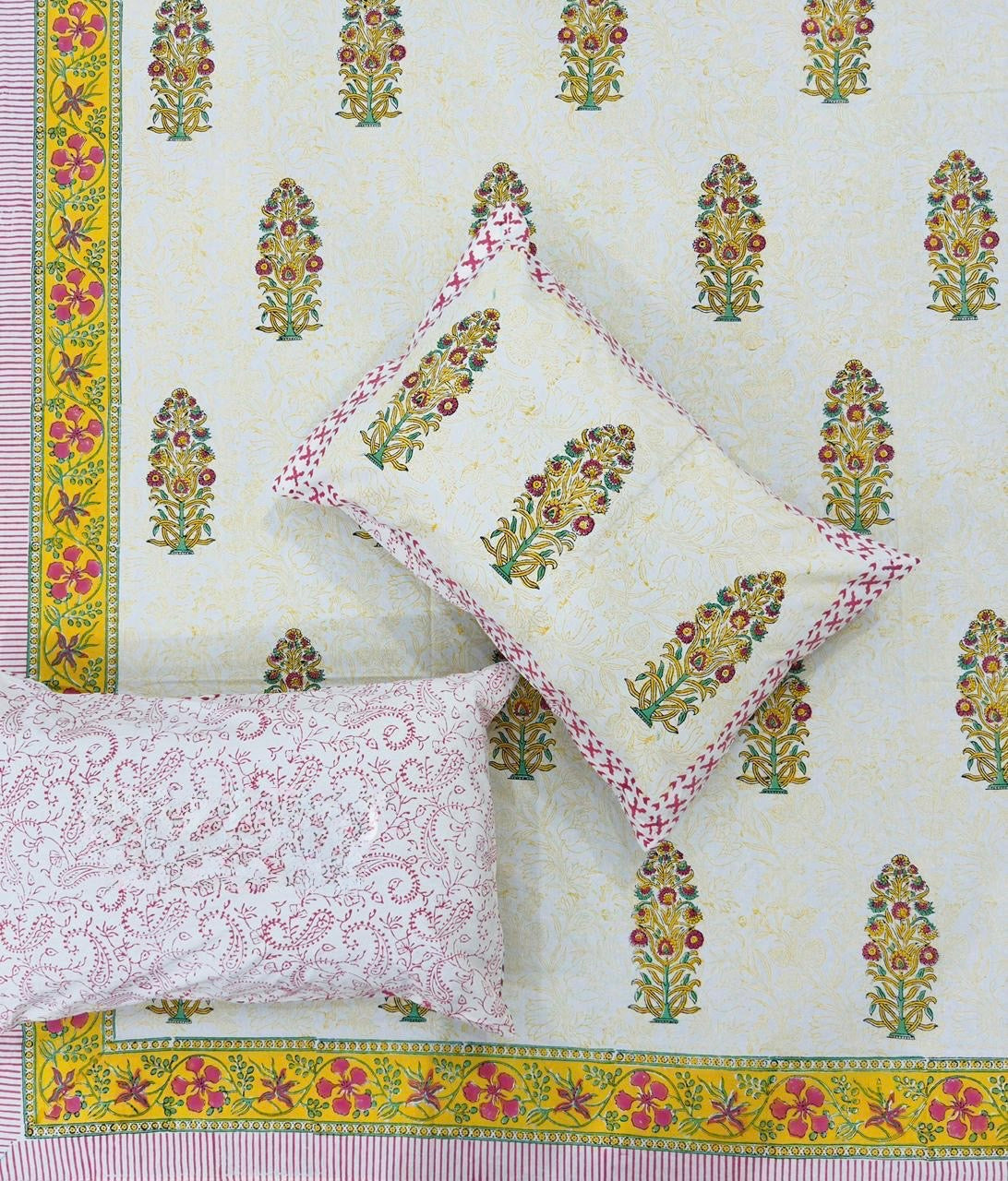 Pure cotton handblock printed king size bedsheet with 2 pillow covers (100x108 inches)