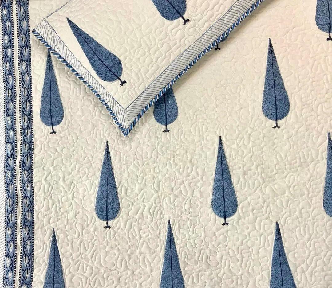 Pure mulmul cotton paani jaal quilted bedcovers with 2 quilted pillow covers for king size beds (90x108 inches)