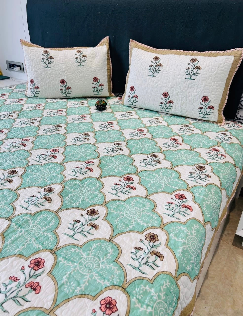 Pure mulmul cotton paani jaal quilted hand-block printed double bedcover with 2 quilted pillow covers for king size beds (90x108 inches)