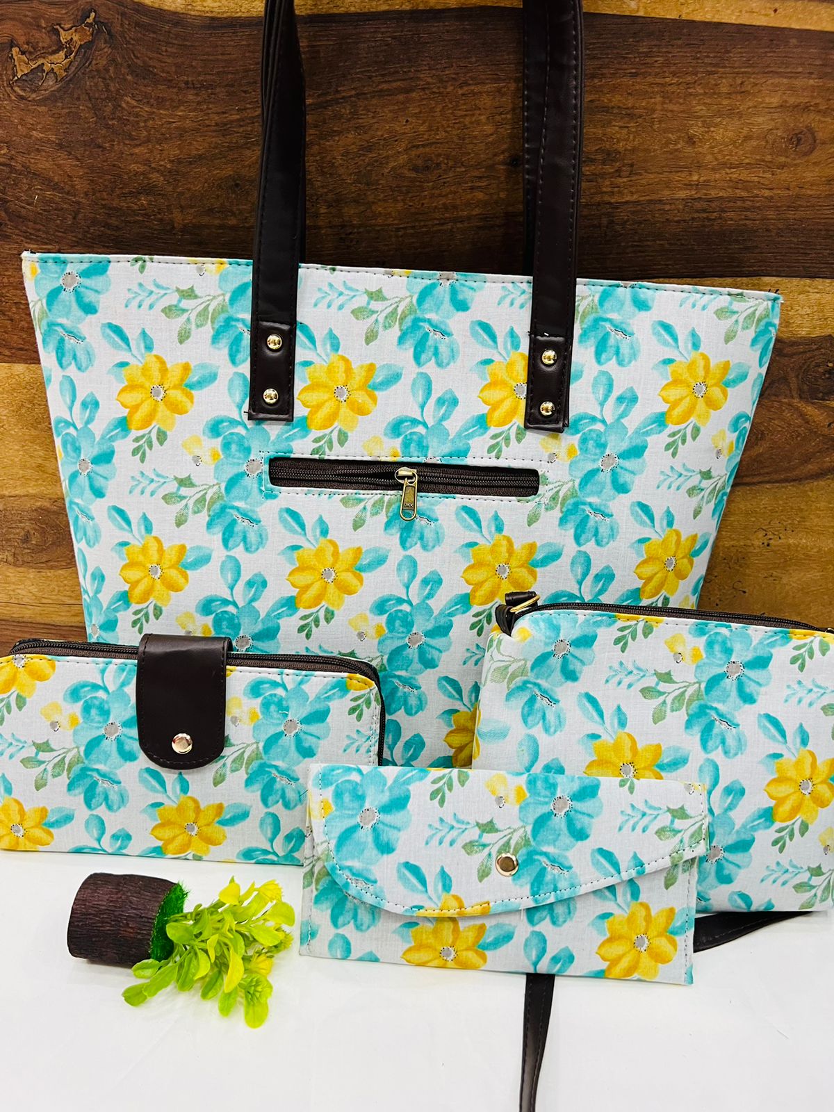 4 Piece printed fabric handbag combos