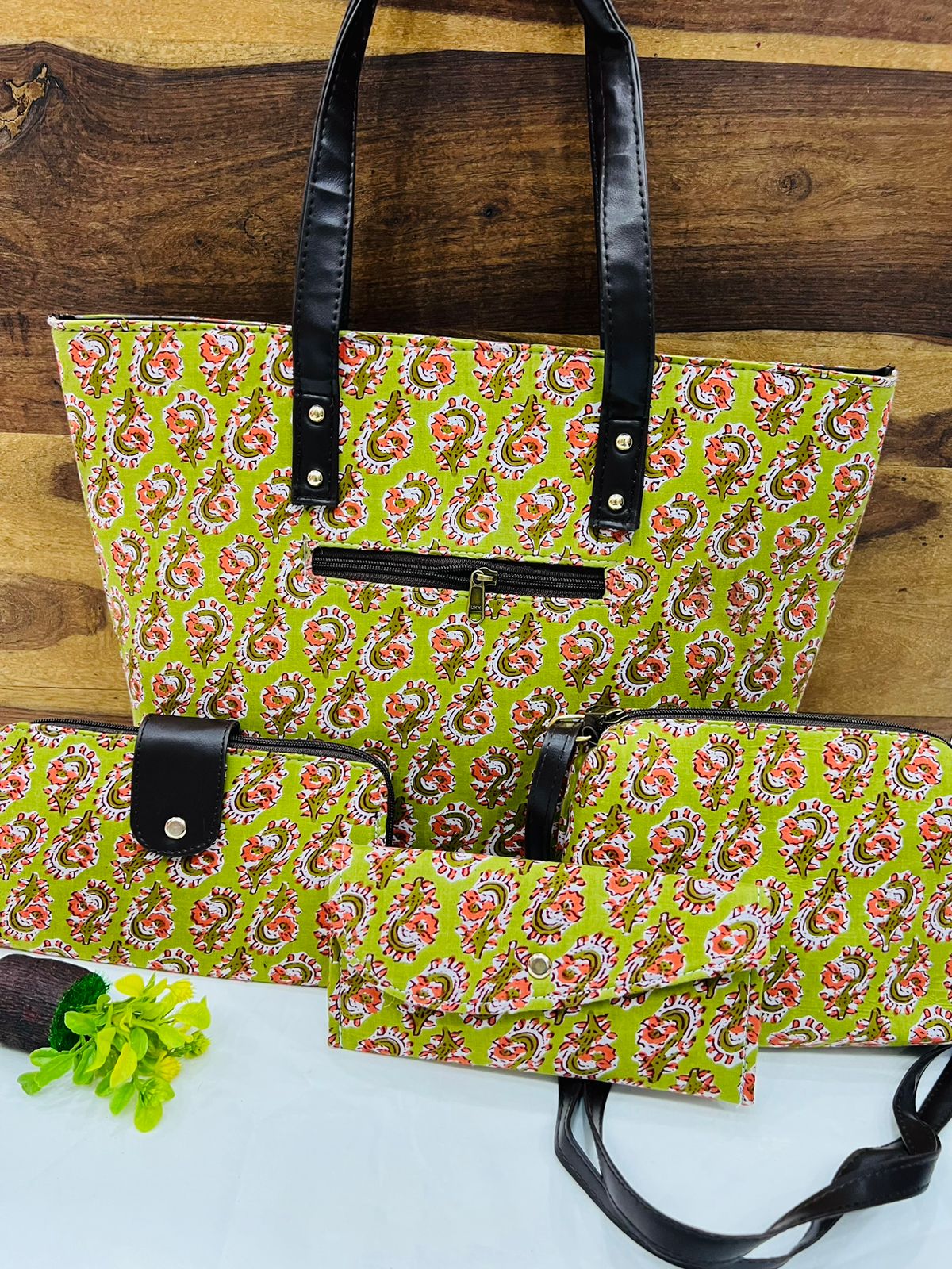 4 Piece printed fabric handbag combos