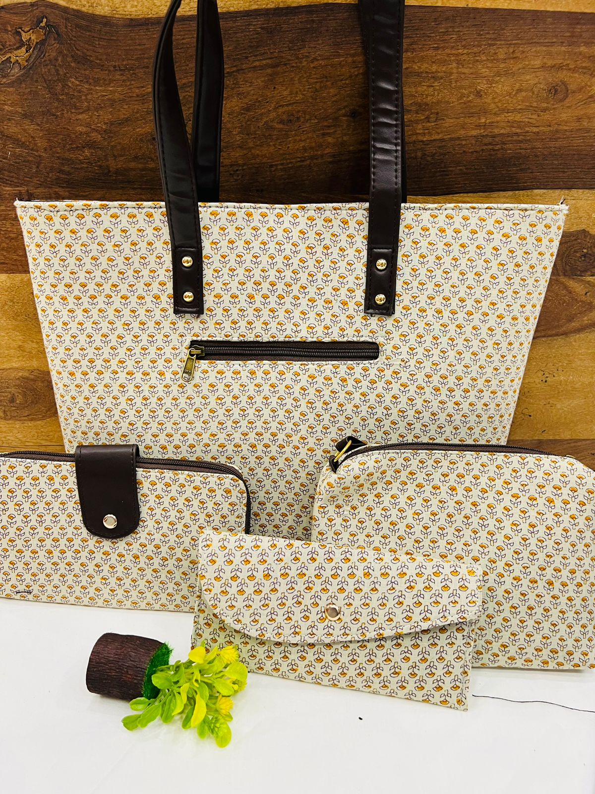 4 Piece printed fabric handbag combos