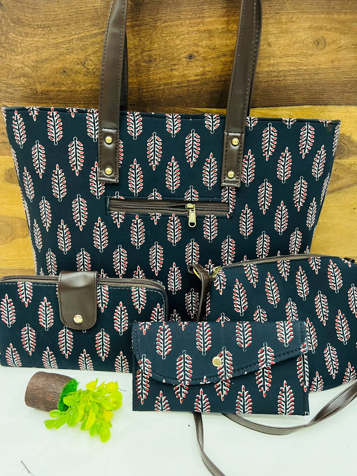4 Piece printed fabric handbag combos