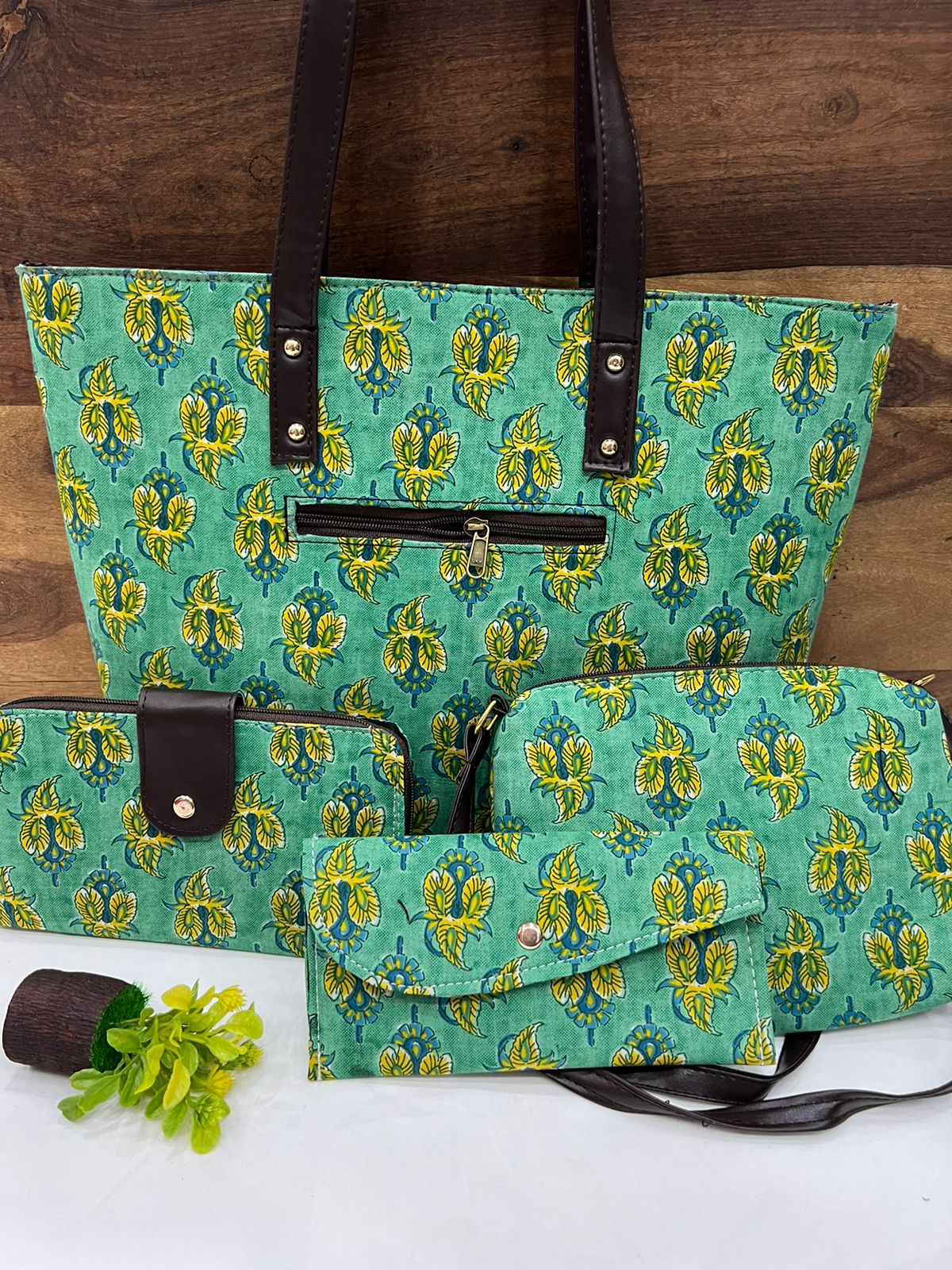 4 Piece printed fabric handbag combos