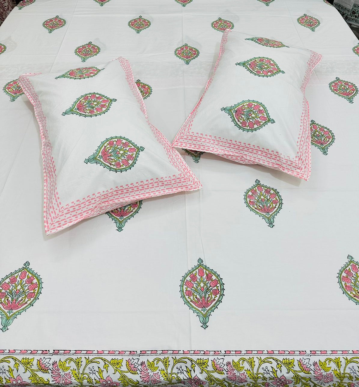 Wooden Handblock printed king size bedsheet with two flapped pillow covers (100x108 inches)