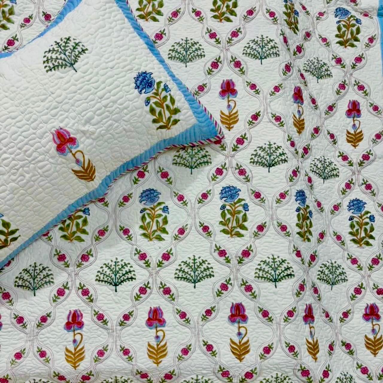 Pure mulmul cotton paani jaal quilted bedcovers with 2 quilted pillow covers for king size beds (90x108 inches)