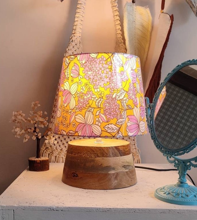 Mini wooden adjustable table lamp
