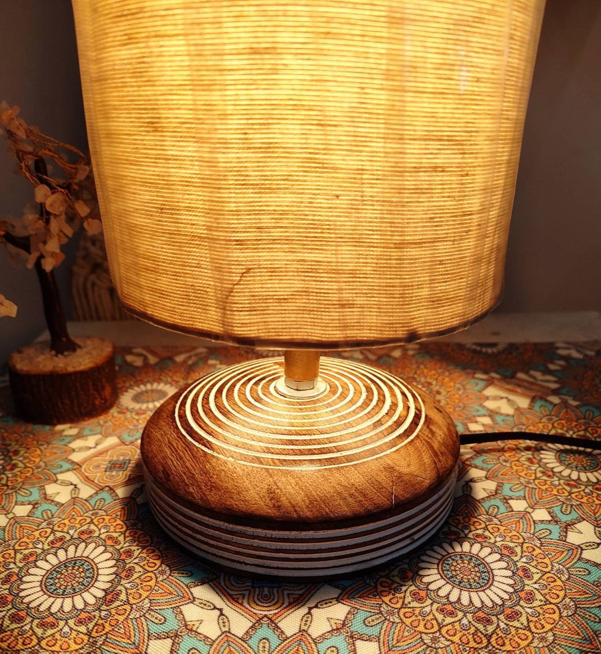 Mini wooden table lamp