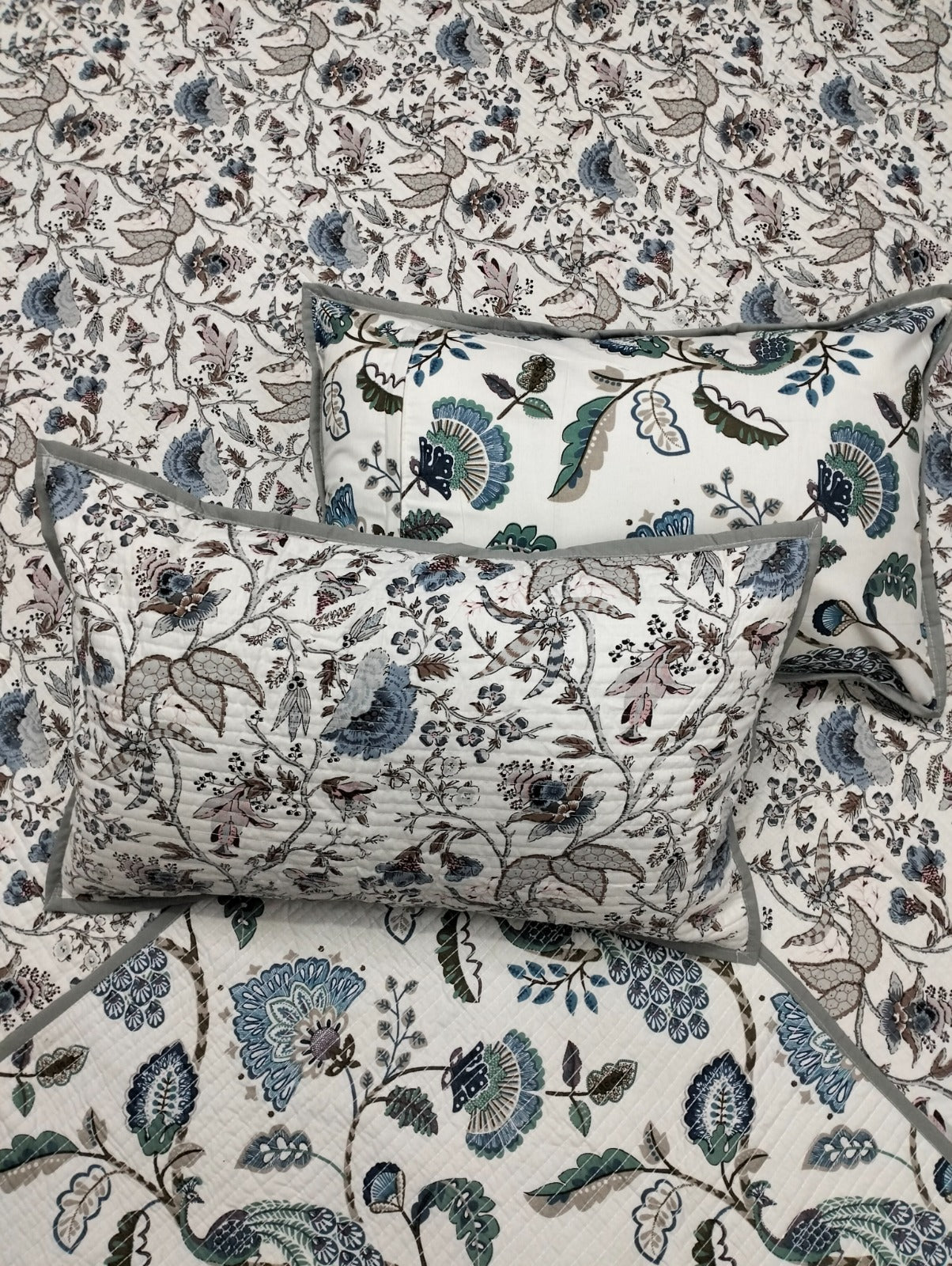 Pure cotton quilted and reversible bedcover/bedsheet with two quilted pillow covers (90x108 inches)