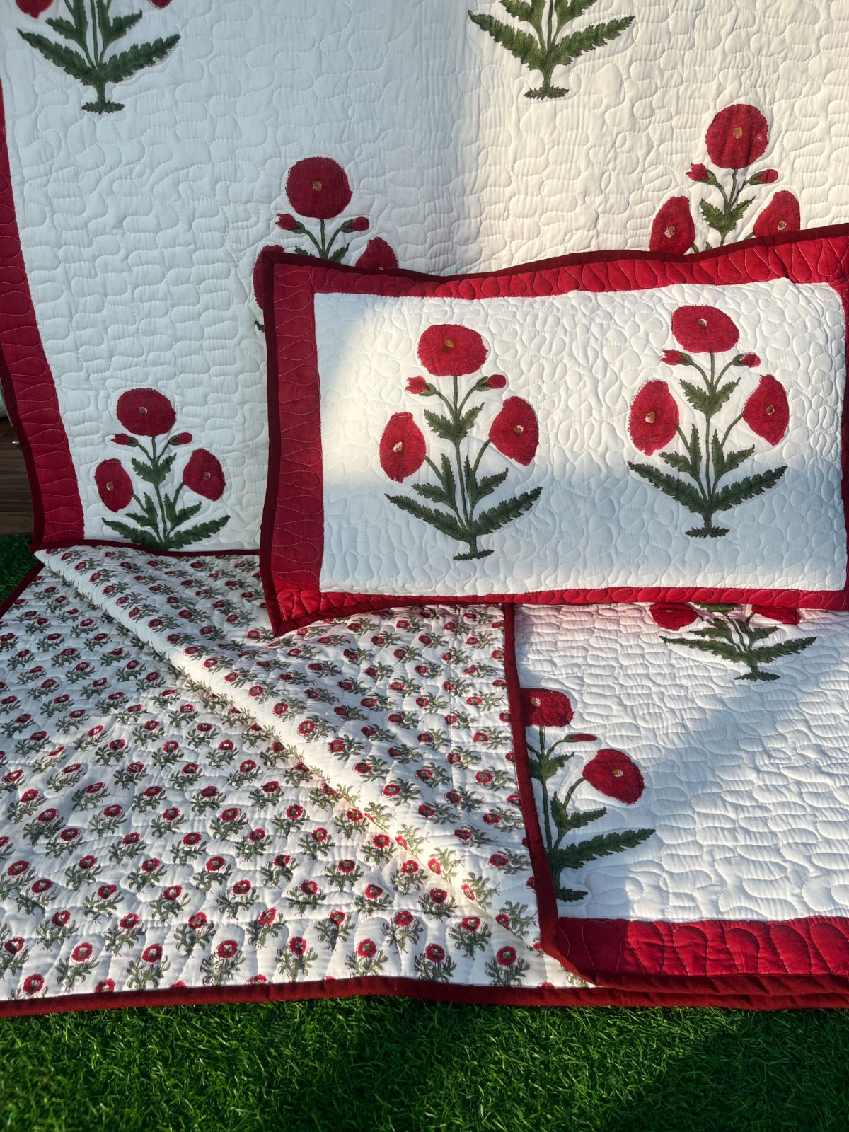 Pure mulmul cotton paani jaal quilted bedcovers with 2 quilted pillow covers for king size beds (90x108 inches)
