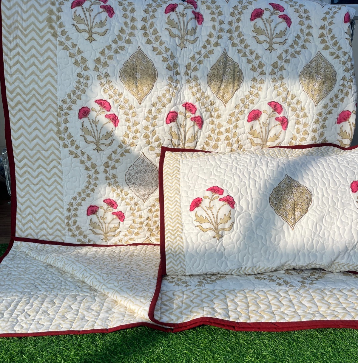 Pure mulmul cotton paani jaal quilted bedcovers with 2 quilted pillow covers for king size beds (90x108 inches)
