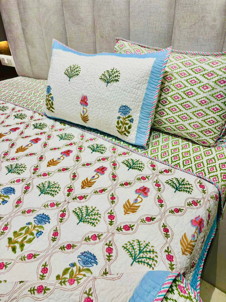 Pure mulmul cotton paani jaal quilted bedcovers with 2 quilted pillow covers for king size beds (90x108 inches)