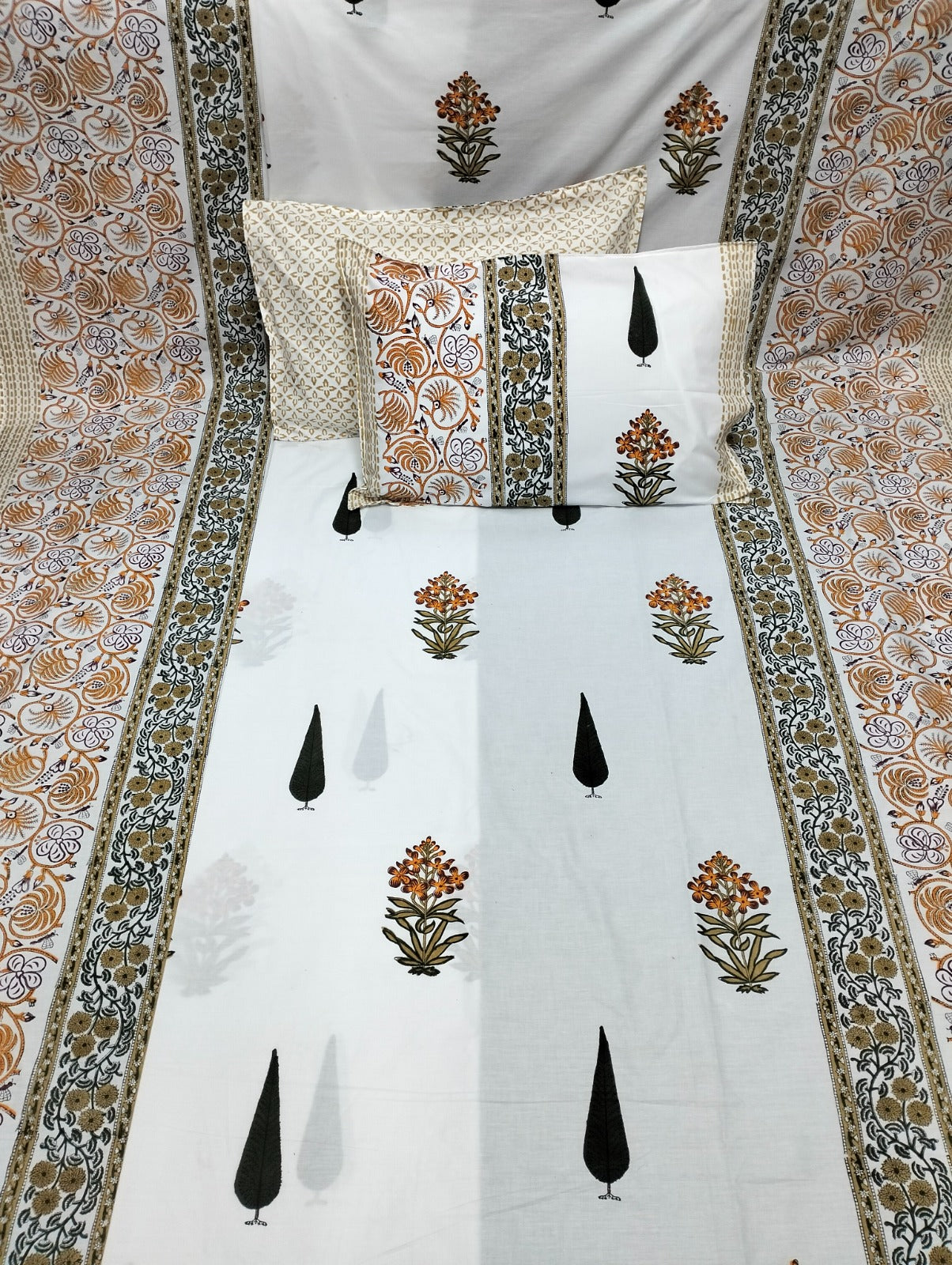 Pure cotton and wooden hand-block printed super king size bedsheets with 2 pillow covers (108x108 inches)