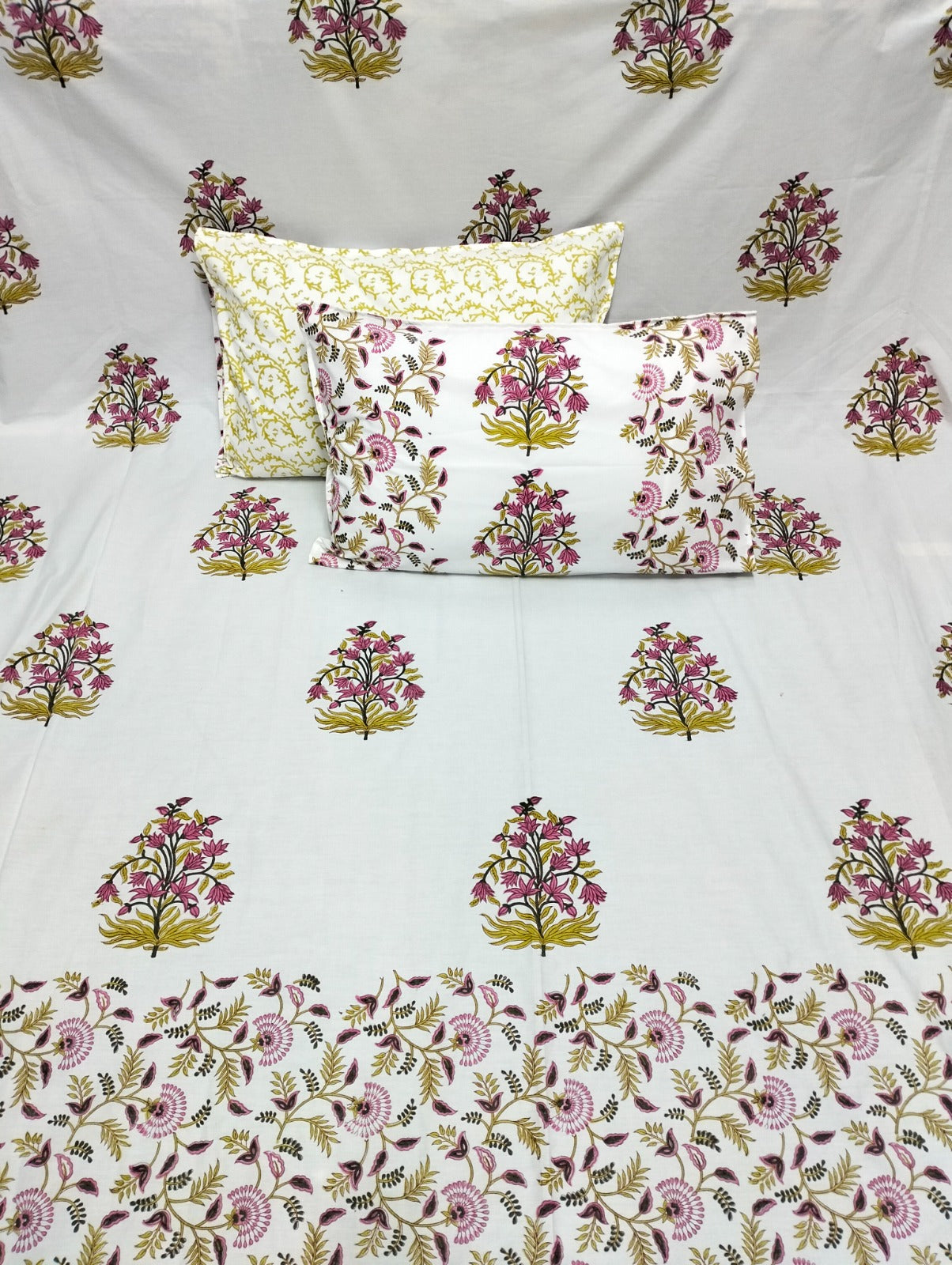 Pure cotton and wooden hand-block printed super king size bedsheets with 2 pillow covers (108x108 inches)