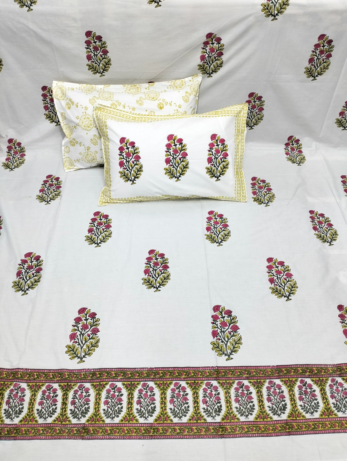 Pure cotton and wooden hand-block printed super king size bedsheets with 2 pillow covers (108x108 inches)