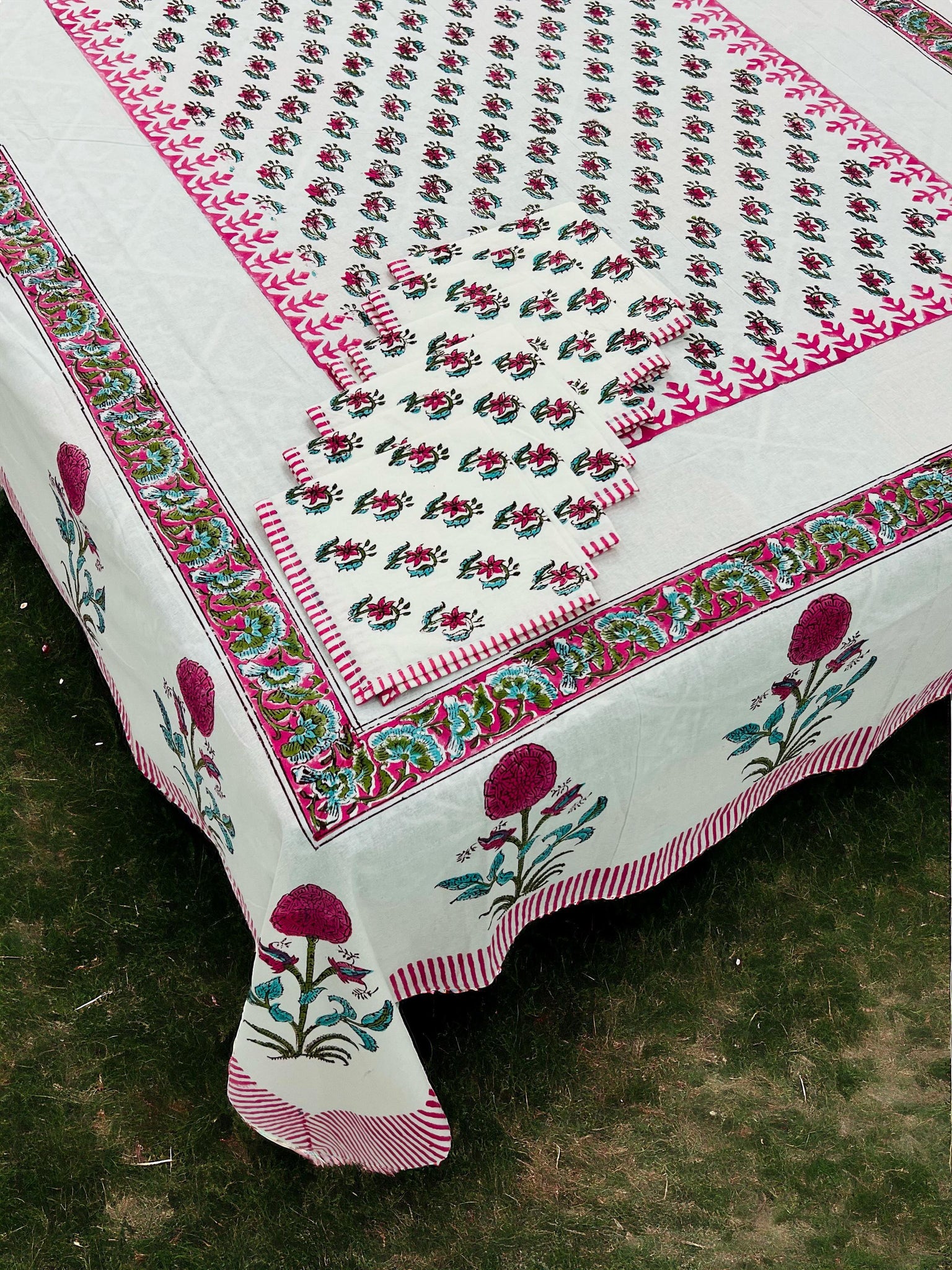 Pure cotton hand-block printed dining table covers with 6 napkins (for 6 seater tables)