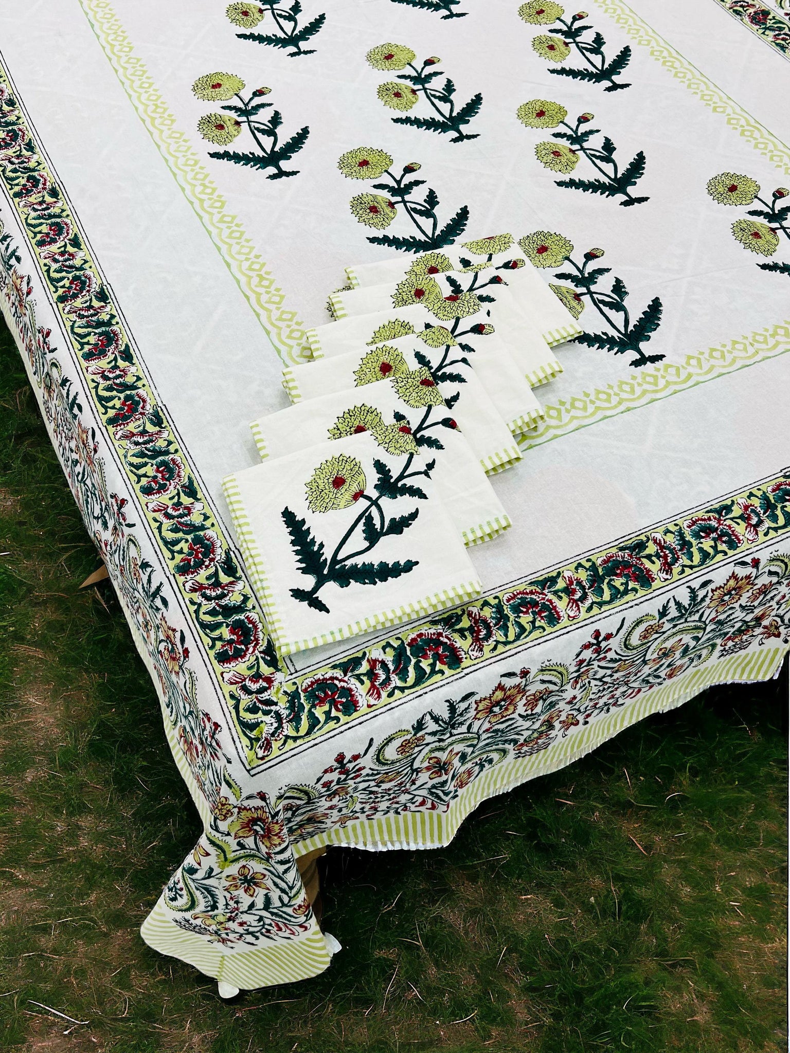 Pure cotton hand-block printed dining table covers with 6 napkins (for 6 seater tables)