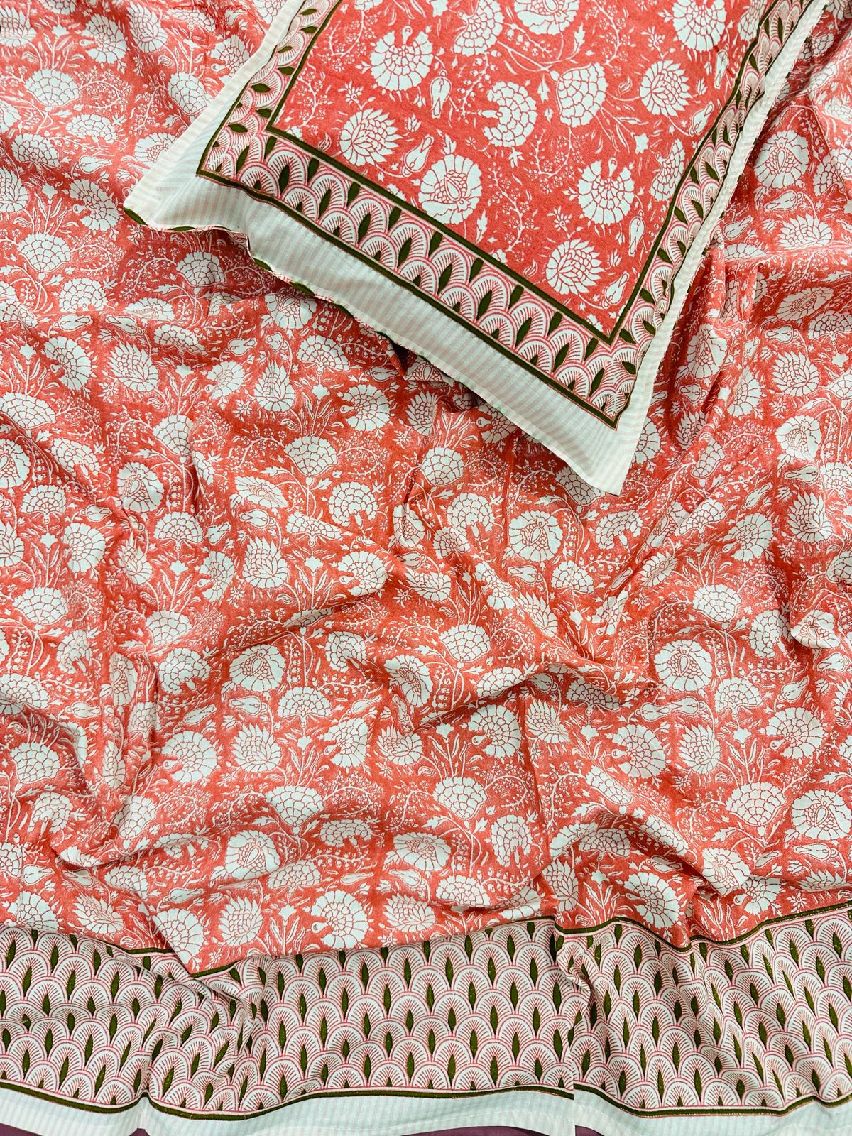 Pure cotton single bedsheet with 1 pillow cover (Size 60x90 inches)