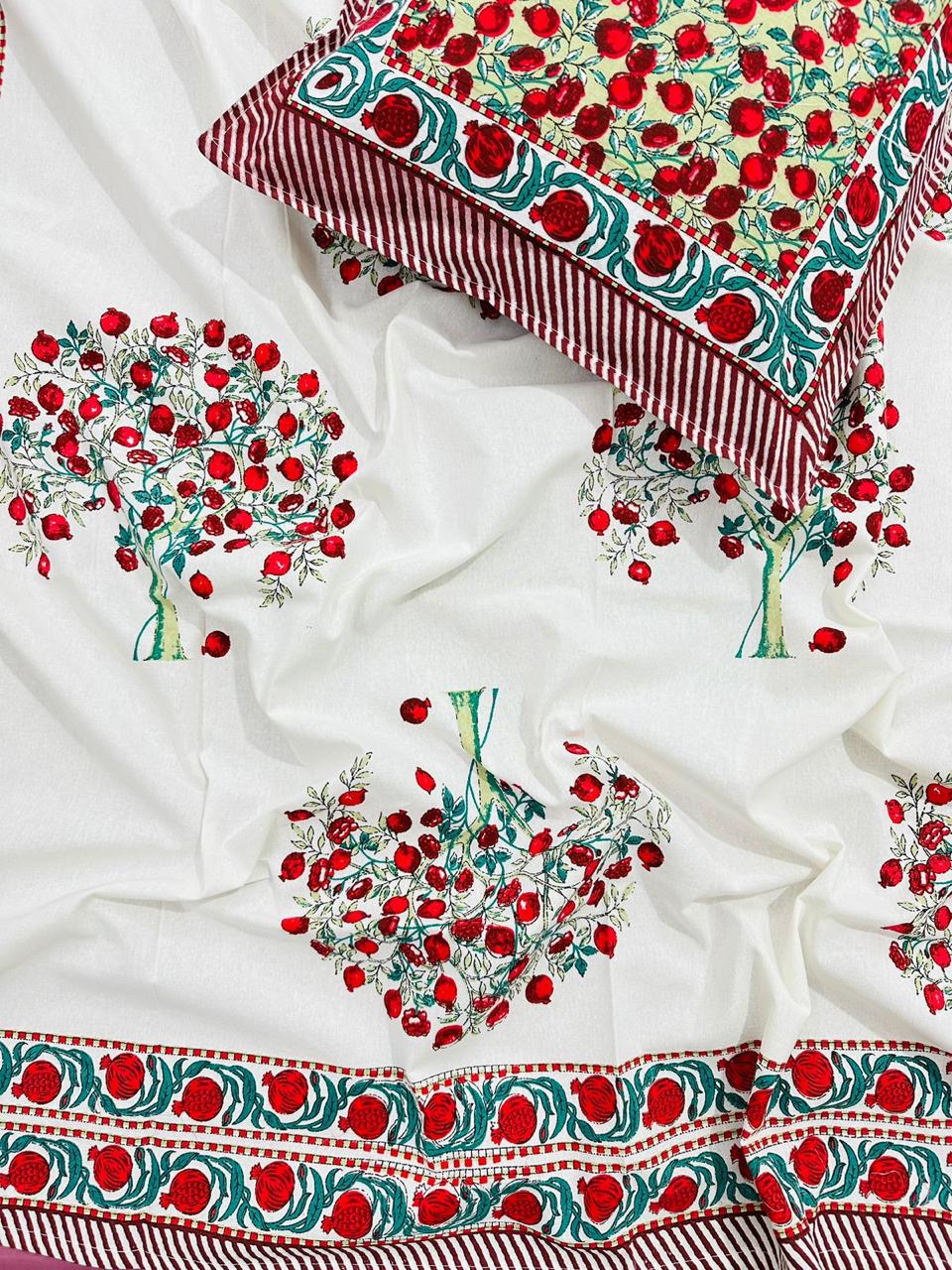 Pure cotton single bedsheet with 1 pillow cover (Size 60x90 inches)