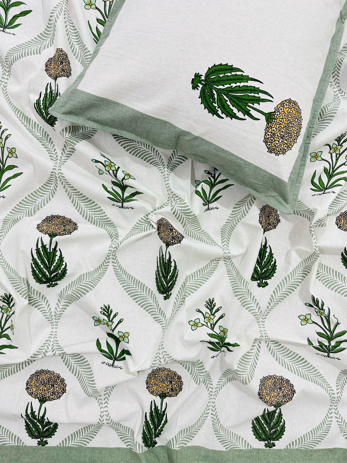 Pure cotton single bedsheet with 1 pillow cover (Size 60x90 inches)