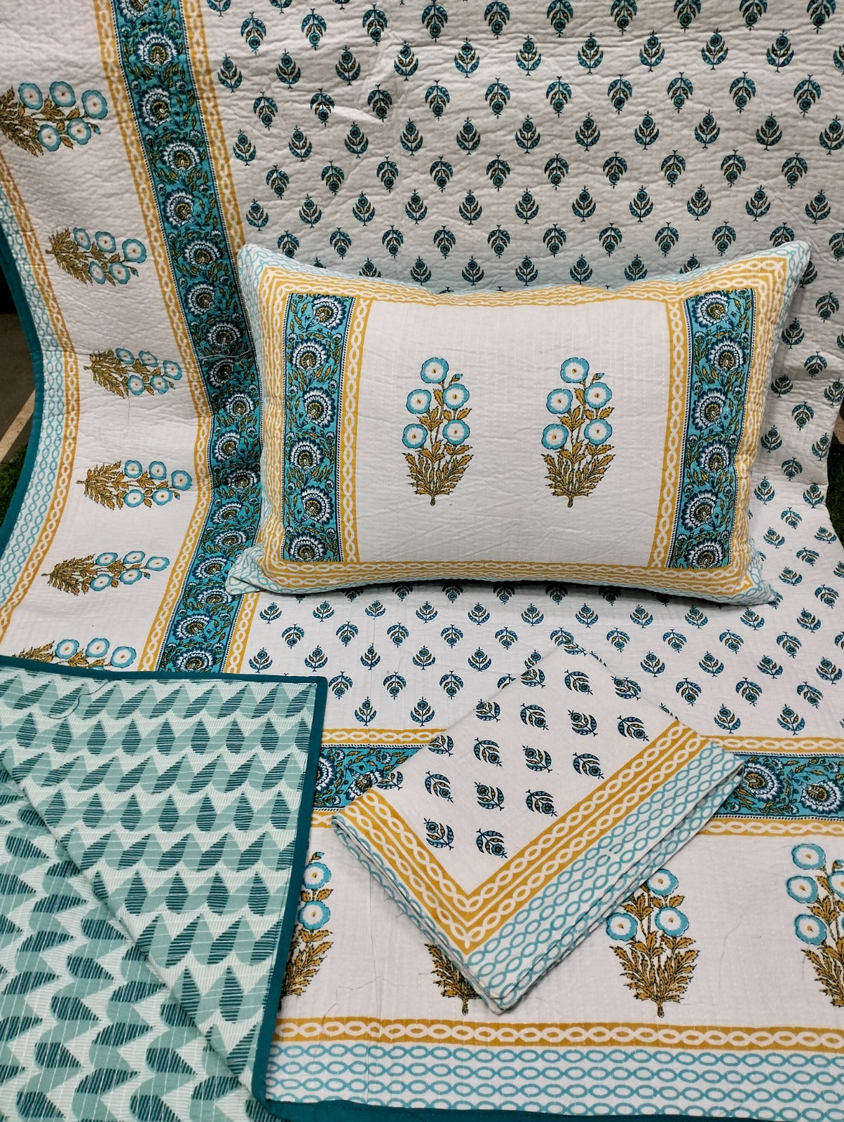 Pure cotton quilted bedcovers with two quilted pillow covers (90x108 inches)